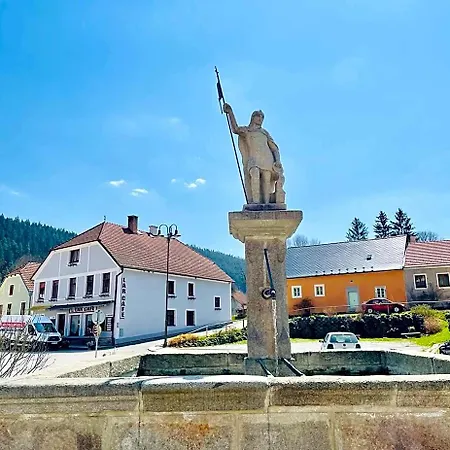 Rozmberk Hotell