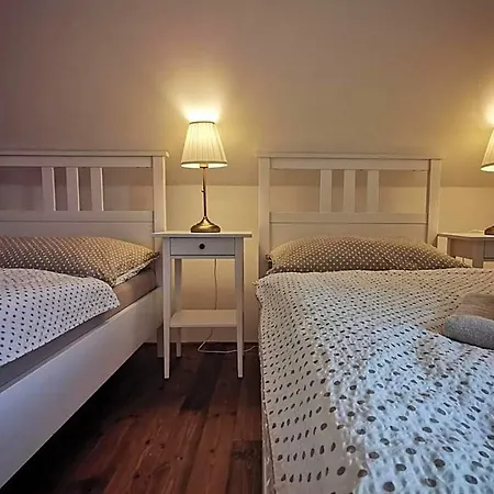 Rozmberk Hotell 3*